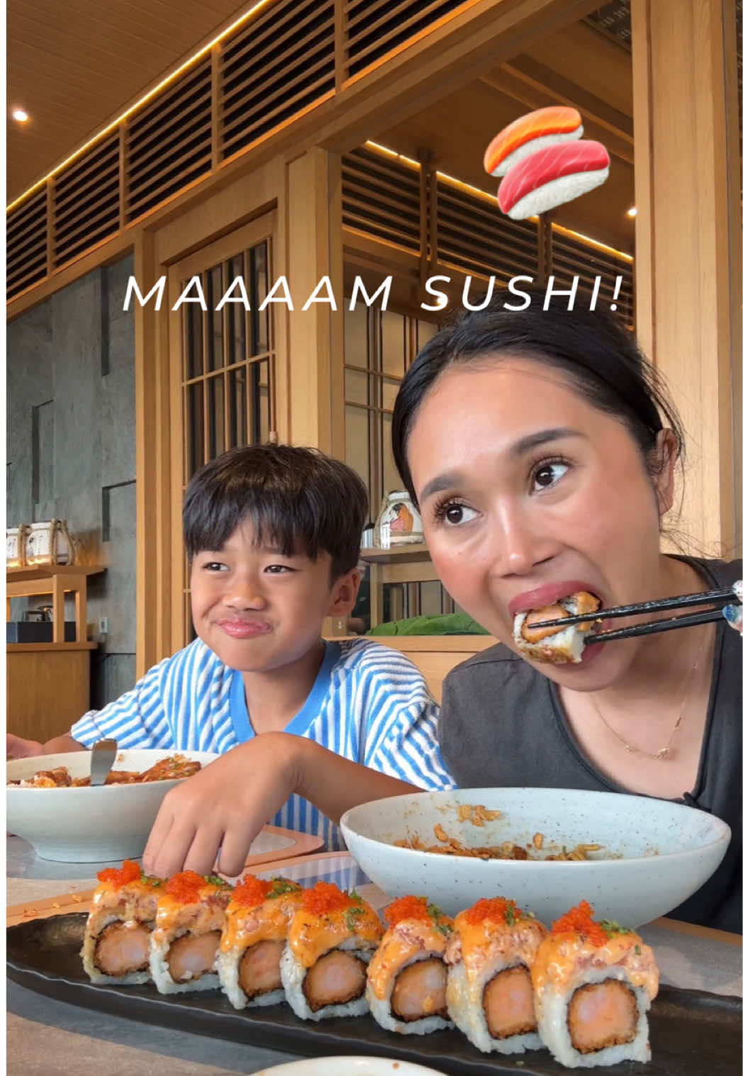 maaamm sushiiii!! yumyy🍣😋🤤 #makan #mukbang #sushi 