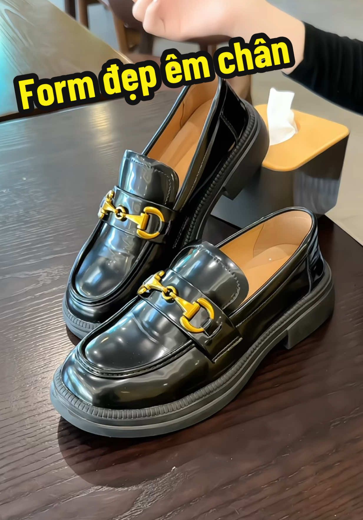 Giày nữ đẹp siêu êm chân #nhungoireview #giayluoinu #giayluoi #giaynuxinh #haanshoes 