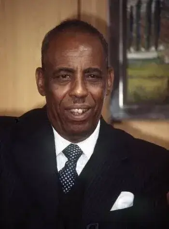 Jaale Madaxweyne Kuwa Soo xoreysaa kuu gafay naga Rali noqo      Alha ku naxariisto Jaale Mohamed siyaad 