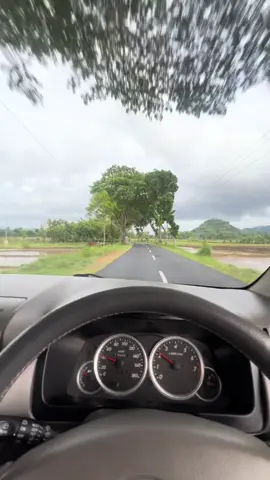 Nyore santuyyy melewati jalan wonogiri #avanza #avanzaold #avanzastd #fyp #viral 