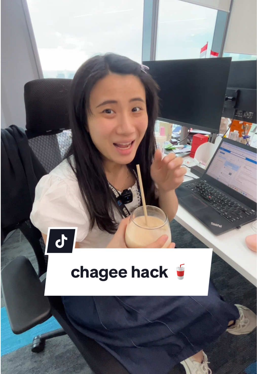 mencoba chagee hack yang lagi viral pake OATSIDE😆 bikin hacks apalagi ya buat di kantor?  #OATSIDE #OATSIDEinside #chageehack #kulinertiktok 