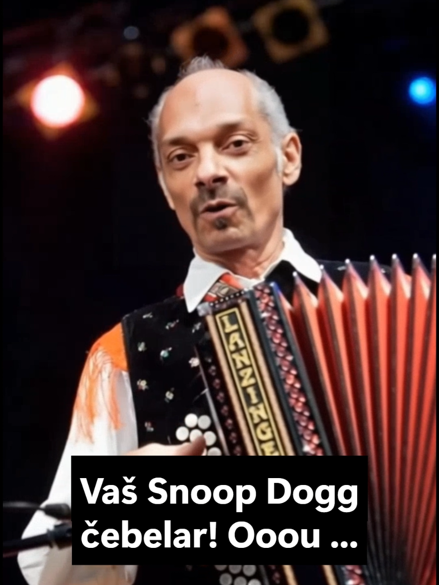 Luka Dončić in Snoop Dogg obožujete harmoniko! Kaj pa ti? 😅💪🏼🇸🇮🪗 #snoopdogg #lukadoncic77 #harmonika #podalpski #gangstarap 