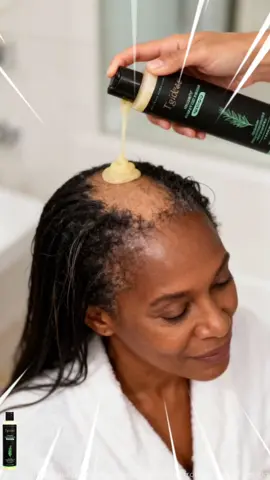 It's time to wash your hair. This volumizing shampoo promotes hair growth and will prevent it from growing out#hair#hairgrowth#shampoo#TikTokShopBlackFriday #TikTokShopCyberMonday