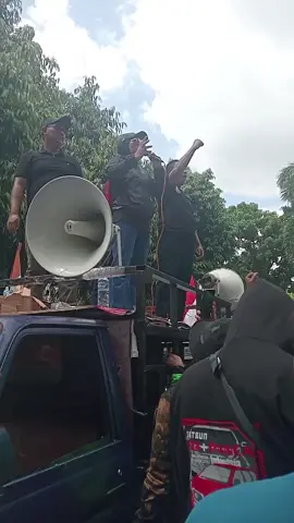 Berjuang  Warga Sunter Jaya bersama @ida mahmudah ibu Hj ida Mahmudah DPRD Jakarta Utara  Cabut Blokir Klaim Kodam Jaya wilayah Sunter Jaya Jakarta Utara sampai menang !🔥🔥🔥