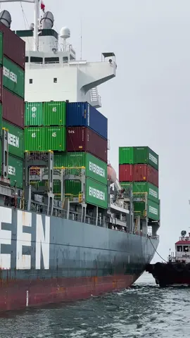 ever🙏#seafarerslife#evergreen#containership