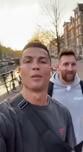 Ronaldo en Messi in amsterdam #ronaldo #messi #amsterdam #fyp #viral 