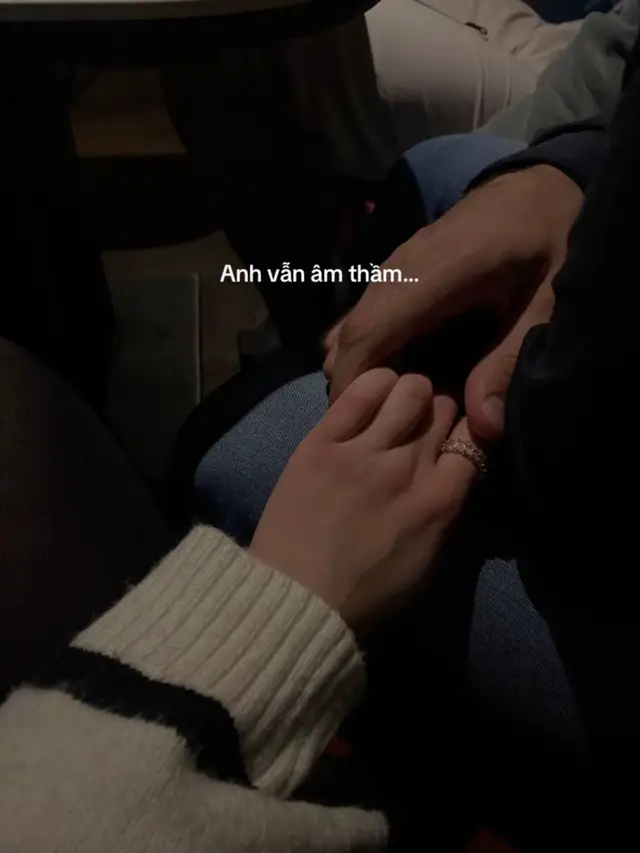 Anh thật sự nhớ em đến phát điên, nhưng anh vẫn chọn cách im lặng mà không phiền đến em.#story #tamtrang #tinhyeu #stt_buồn_tâm_trạng #truongpham110i 