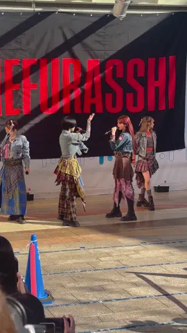 この曲だいすきだからとってもうれしかった（ ;  ; ）♡ フリーライブツアーやってます❣️❣️❣️こんなにすてきなアメフラさんに会えちゃいます😿🎶 #AMEFURASSHI #アメフラ #MTA2  @いちかわゆづき @小島はな。 @AIRA @鈴木萌花 