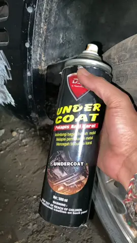 Biar kolongan dan sasis mobil ngga berkarat. #pelapisantikarat #catantikarat #plingkut #undercoat #fyp 