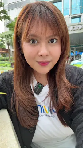 Di tahun 2023 Superbank memulai branding barunya dan menggandeng KakaoBank sebagai mitra strategis. Kolaborasi ini menghasilkan growth yang pesat, kurang dari dua bulan udah tembus satu juta nasabah dan di akhir 2024 jadi 2,7 juta. Di 2025, Superbank bahkan sudah profit di kuartal pertama loh! Produk unggulannya juga variatif, ada deposito dengan bunga sampai 7,5% per tahun, Saku by Superbank buat misahin uang sesuai tujuan, dan Celengan yang memungkinkan kita buat nabung harian otomatis dengan bunga sampai 10% tanpa penalti.  Superbank juga punya digital ecosystem yang luas karena terintegrasi dengan OVO dan Grab, bikin fitur dan promo di dalamnya makin banyak dan relevan buat pengguna! Jadi… gimana? Setelah kenalan sama Superbank, udah siap belum IPO SUPA?🚀✨