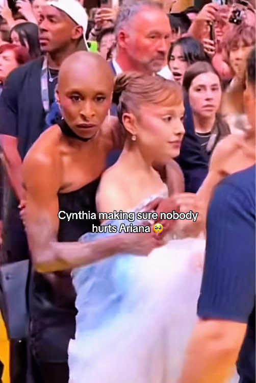 Cynthia Erivo protects Ariana Grande!#arianagrande #cynthiaerivo #wicked #fyp #usa