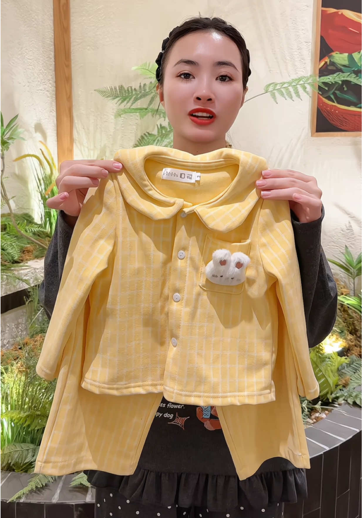 Set bộ này ấm xinh lắm 