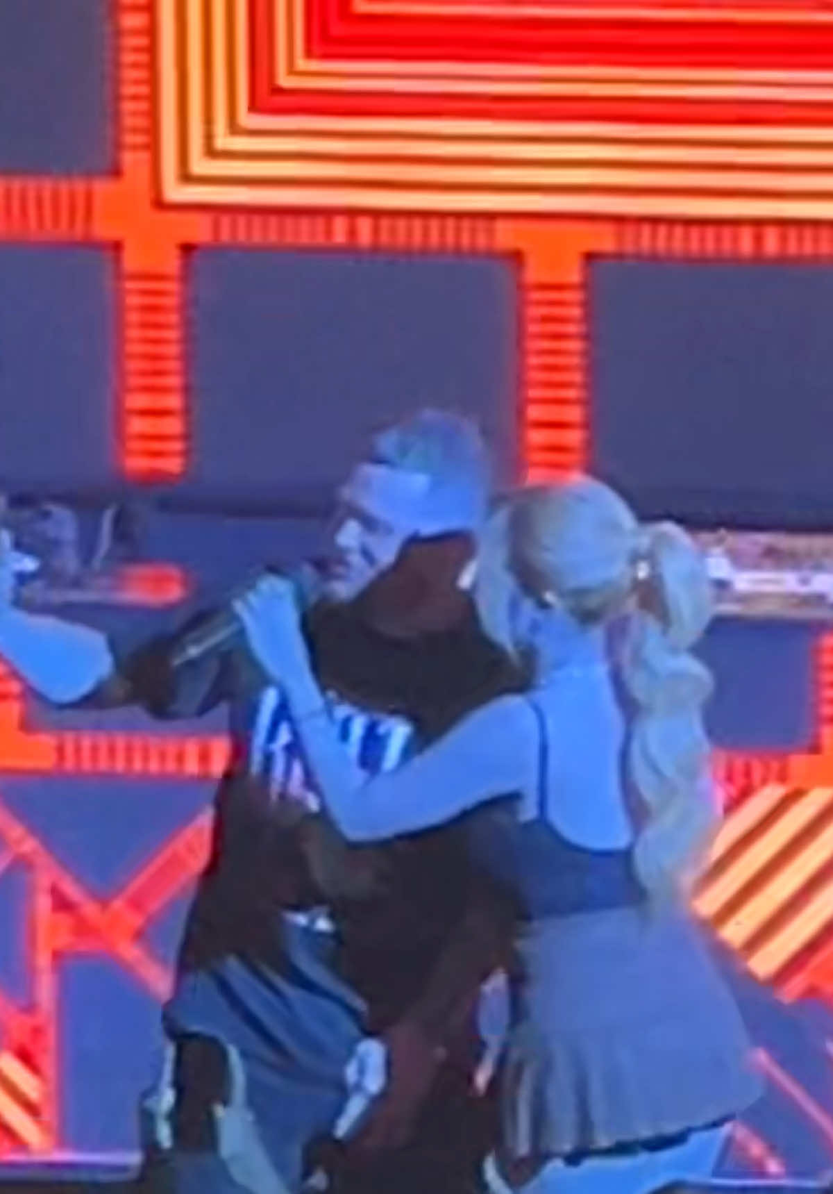 I am so happy!BEST SINGER FROM INDONESIA!❤️❤️❤️