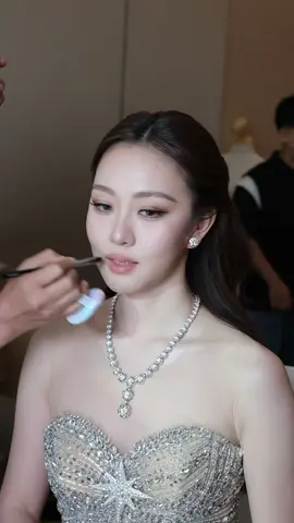 ลุคสุดท้ายสำหรับงานแต่งของเจ้าสาว   #เจ้าสาว🇲🇲 #MakeupArtist #wedding #BridalMakeup #MyanmarWedding 