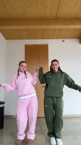 Check @cusbclo for 30% sale live now! #school #trend #dance #fyp #fyy 