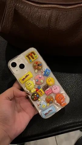 MATATAKAM KA TALAGA SA CASE NA TO! 😂 super cutiee 🍫 #iphonecase #iosphonecase #trendingcaseforiphone #tiktokviral #caseiphone 