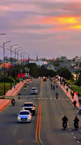 Chiều nay Đà Lạt đẹp và lạnh #thoitietdalat #dalat #tourdalat #sanmaydalat #vitamindalat 