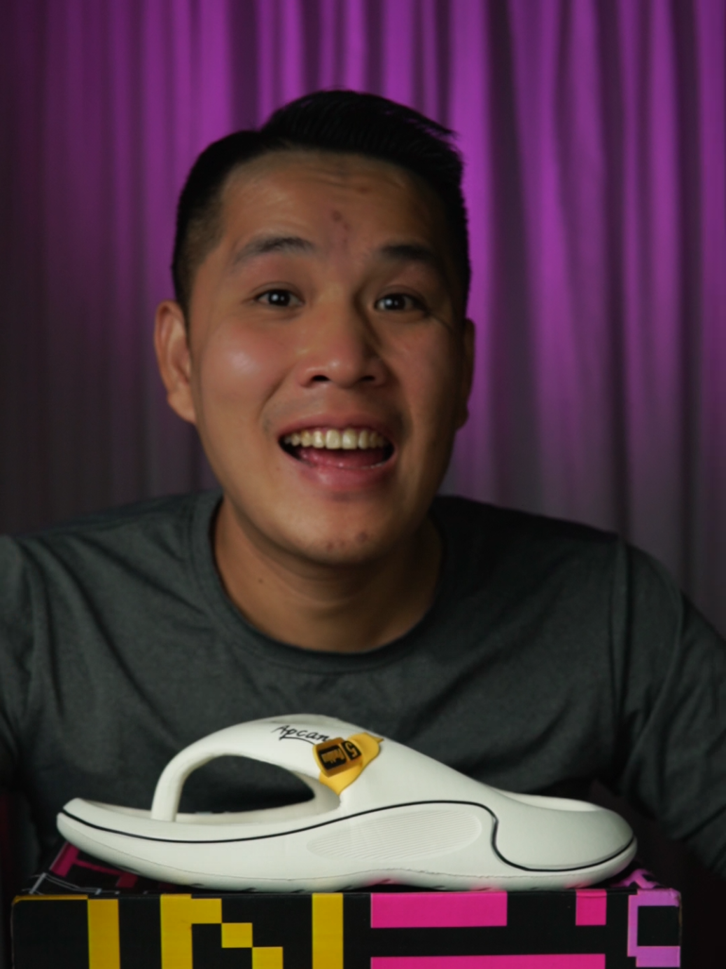 Dép xỏ ngón dáng thể thao ôm chân, chất liệu EVA nhẹ êm, đế bo cong kiểu sneaker đi biển – đi phố thoải mái cả ngày #haigiay #depxongon #depdangthethao #depEVA #depdipho 