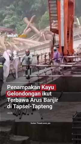 Akibat curah hujan tinggi mengakibatkan bencana hidrometeorologi berupa meluapnya sejumlah sungai menyebabkan banjir, dan tanah longsor melanda tujuh kabupaten/kota di Sumatera Utara, yakni Tapanuli Tengah, Sibolga, Mandailing Natal, Tapanuli Selatan, Tapanuli Utara, Nias Selatan, dan Padangsidimpuan. Terlihat air berwarna coklat pekat bercampur material kayu meluncur dan menghantam wilayah yang dilewatinya. Dalam rekaman video amatir yang beredar di media sosial, terlihat arus banjir menyeret batang-batang kayu besar yang menjadi sorotan oleh warganet. - Selengkapnya kunjungi website dengan klik link di bio atau download aplikasi di AppStore dan Google Play Store. #InilahNews #BanjirTapanuli #Inilahcom #titiktengah #titikcerah 