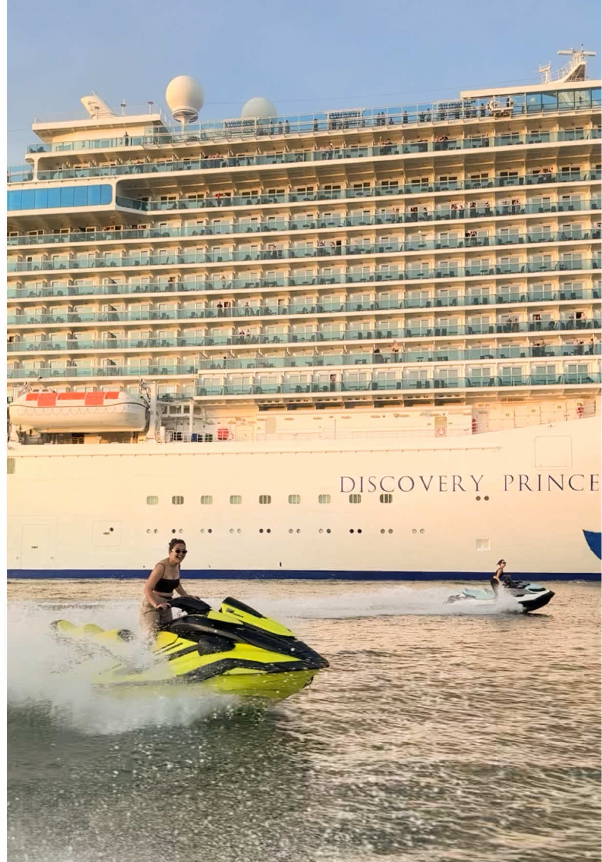 Jet ski sunset and Discovery Princess with Besty 🌊🌄🐦‍⬛ Jetski Private Mulai dari 375K tanpa pemandu udah gratis Dokumentasi ya kk ❤️😊 Wajib whatsapp dulu ya kak #jetski #watersportbali #jetskibali #discoveryprincess #jelajahbali 