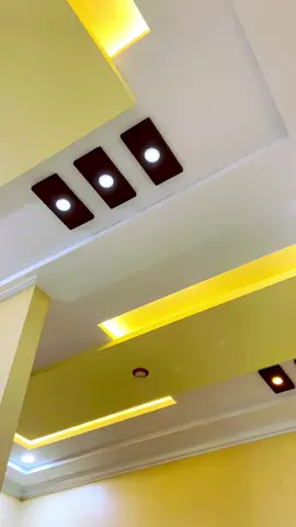 Plafon gypsum ruang tamu minimalis dan elegan. Inpo 085693416906 #plafongypsum #plafonpvcpekalongan #tkiindonesia #fipシvirallll #masukberanda 