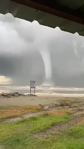allahuakbar... smoga d jauhkan sgala bencana yg x d ingini... amin... 