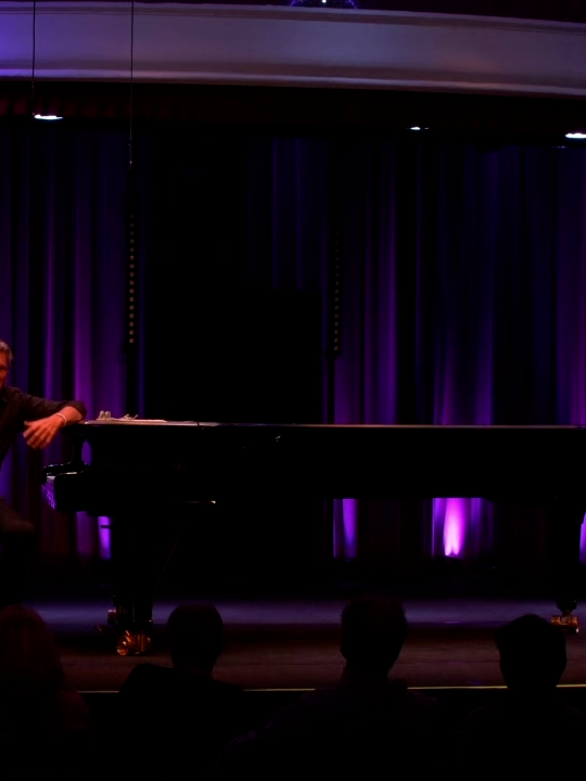 Der ein und derselbe Satz! Uli Massuth - Der ganze Vortrag befindet sich in unserem YouTube Kanal. https://youtu.be/-bildPz7HE0