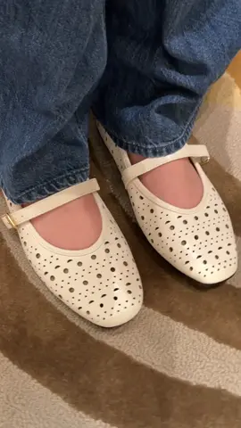 New stylish mary jane shoes! ❤️ #maryjane #comfyshoes #casual 