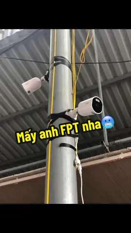 Mấy anh làm nhà mạng 3 chữ nha nhaaaaa🥶 #nhocamera #cctv #DIY #xuhuong #fpt