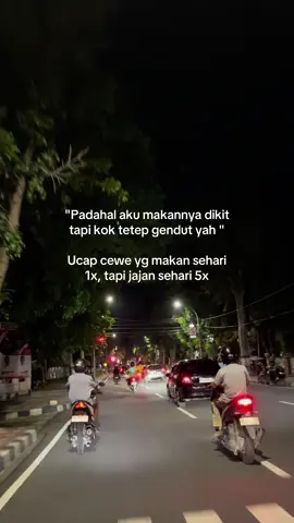 Dasar betina😭😭