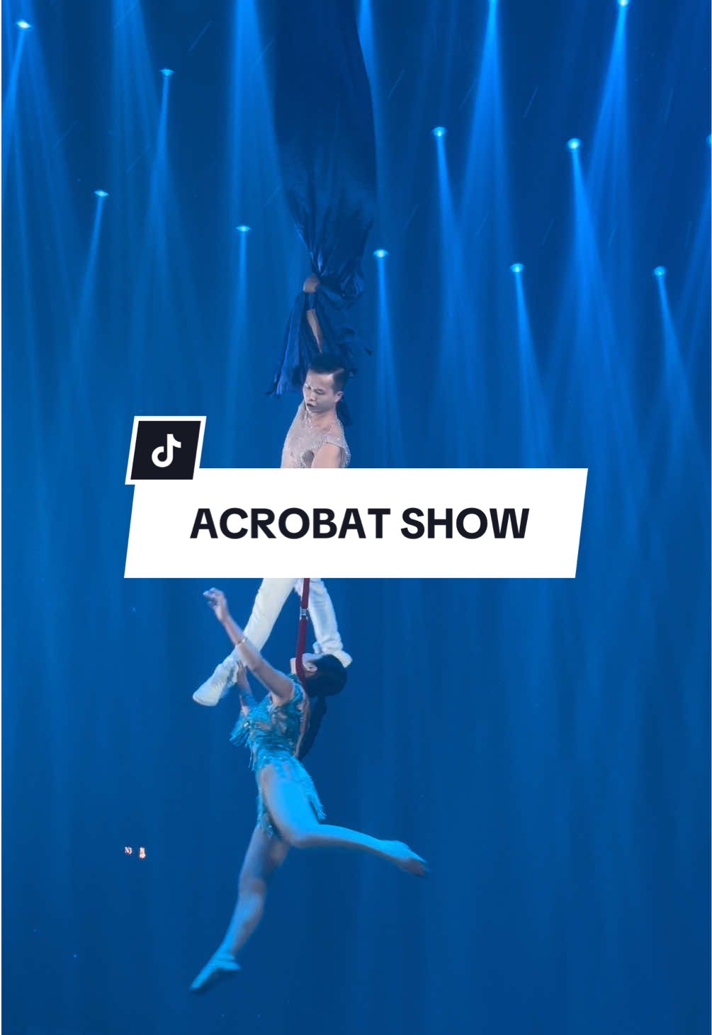 The crowd : 😦😧😮😲😱🤯 #noyax80proof #thenextlevelofentertainment #noyax80proofpik2 
