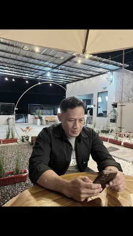 Santai sambil scrol2 #fyppppppppppppppppppppppp #fyp #tempatnongkrong #ngopi #ikuti 