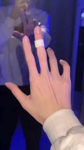 em đưa tay của em ra đây  #veins #veinyhands #veiny #fyp #4uthuong 