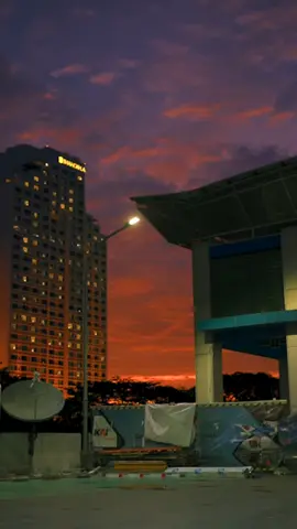 Though i'm far from home #twentyonepilots #leavethecity  #clique 