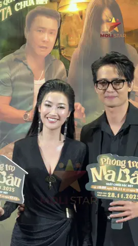 Nữ diễn viên Quỳnh Lam sánh đôi cùng bạn trai Vũ Đằng cực đẹp đôi thảm đỏ ra mắt phim Phòng trọ m.a bầu, suất chiếu sớm từ 26-27.11, khởi chiếu từ 28.11 #quynhlam #phongtromabau #phongtromabaubymoli #molistarofficial #vudang 