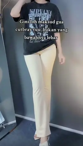 #celanacutbray #cutbraywanita #cutbrayscuba #flaredpants 