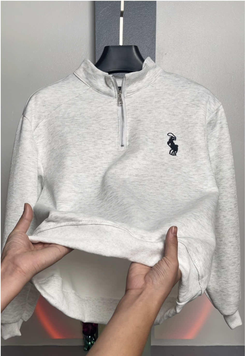 Áo Sweater Cổ Zip Vải Nỉ 2 Da #aosweater #aosweaternam #xuhuong #thoitrangnam #viralvideo 