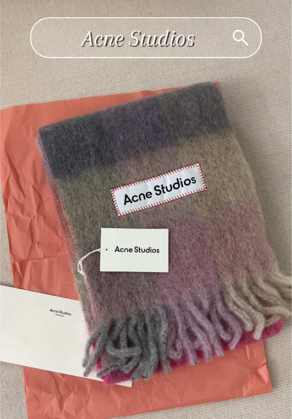 มาดูน้องผ้าพันคอ Acne Studios ใกล้ๆกันค่า🎀❄️หนาวนี้ต้องมี!!! น้องน่ารักมากๆ ผ้าพันคอ🧣Acne Studio แม่ค้าเปิดพรีออเดอร์แล้วน้าา💕🎀 ครองใจสาวๆช่วงหน้าหนาวนี้มากๆเลย ทั้งสีและเนื้อนุ่มนิ่มมากๆค่า 🚚 15-25 วันค่า #acnestudiosscarf #acnestudio #acnestudiosthailand #scarf #ผ้าพันคอ@acnestudiosofficial  