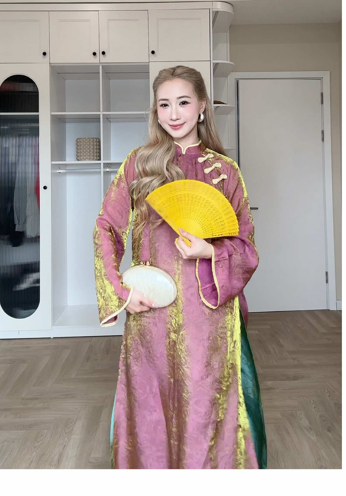 Áo dài Tứ Kim nhà em được các nàng thíchhh em vui lắm ✨ Nhà em chọn tay dài cho sang ạ 🌼 #aodai #aodaicachtan 
