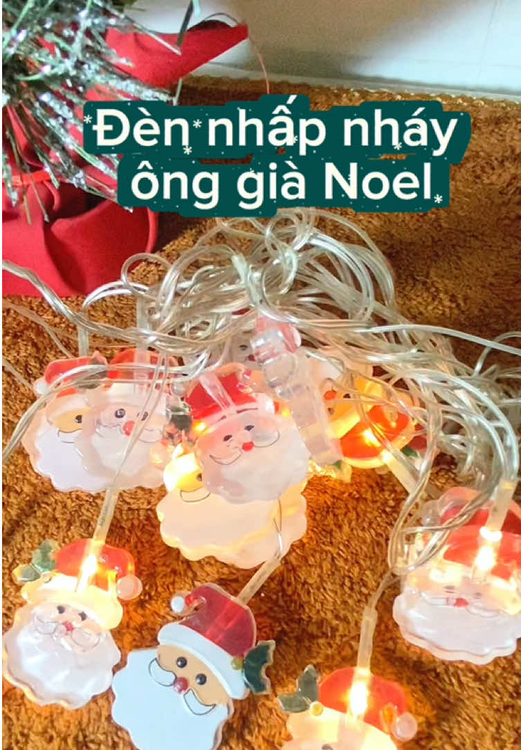 Mới đây mà gần tới Giáng sinh lại rồi nè, 1 dây đèn nhỏ đủ mang không khí Giáng sinh về cho căn nhà nhỏ #dengiangsinh #dennhapnhay #dennoel #noel2026 #decorgiangsinh 