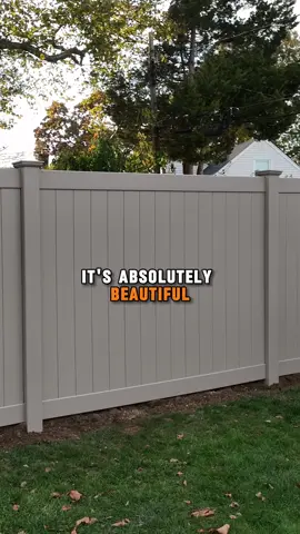 CLAY PRIVACY FENCE #vinylfence #privacyfence #vinylfencecolors 