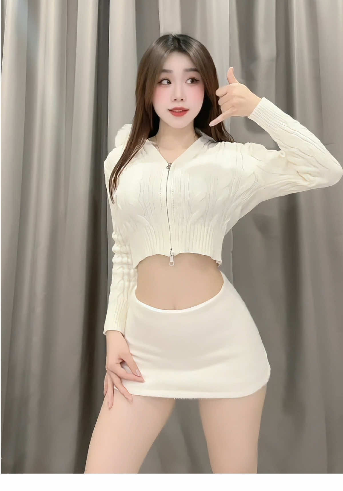 Flop quá thì cứ ghi tên anh vào🤭 #xh #viral #fyp #trending #LeNga 