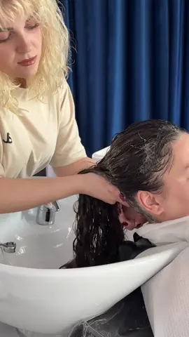 Perfect hair = @Jovsky Studio ❤️ #bucatariaandreeicorb #familiademâncăcioși 