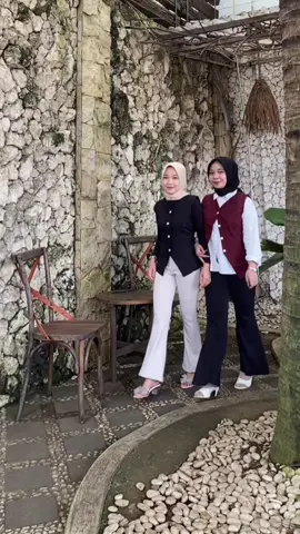 seller + affiliate = combo❤️‍🔥 spill vest 👉🏻 @panggilajasin 𐙚 ˚♡ #vestrompi #ootdfashion #rekomendasioutfit #masukberanda #fypage 