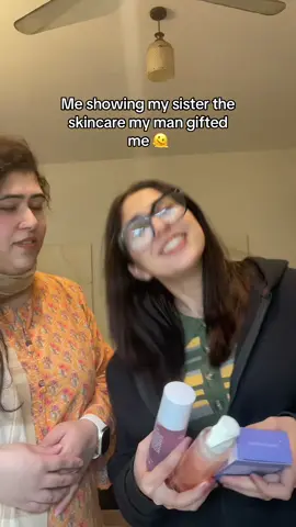 Definitely the best gift a husband can give💖✨ Skincare, glow, funny, skin essentials #skincare #SelfCare#funny#couple 