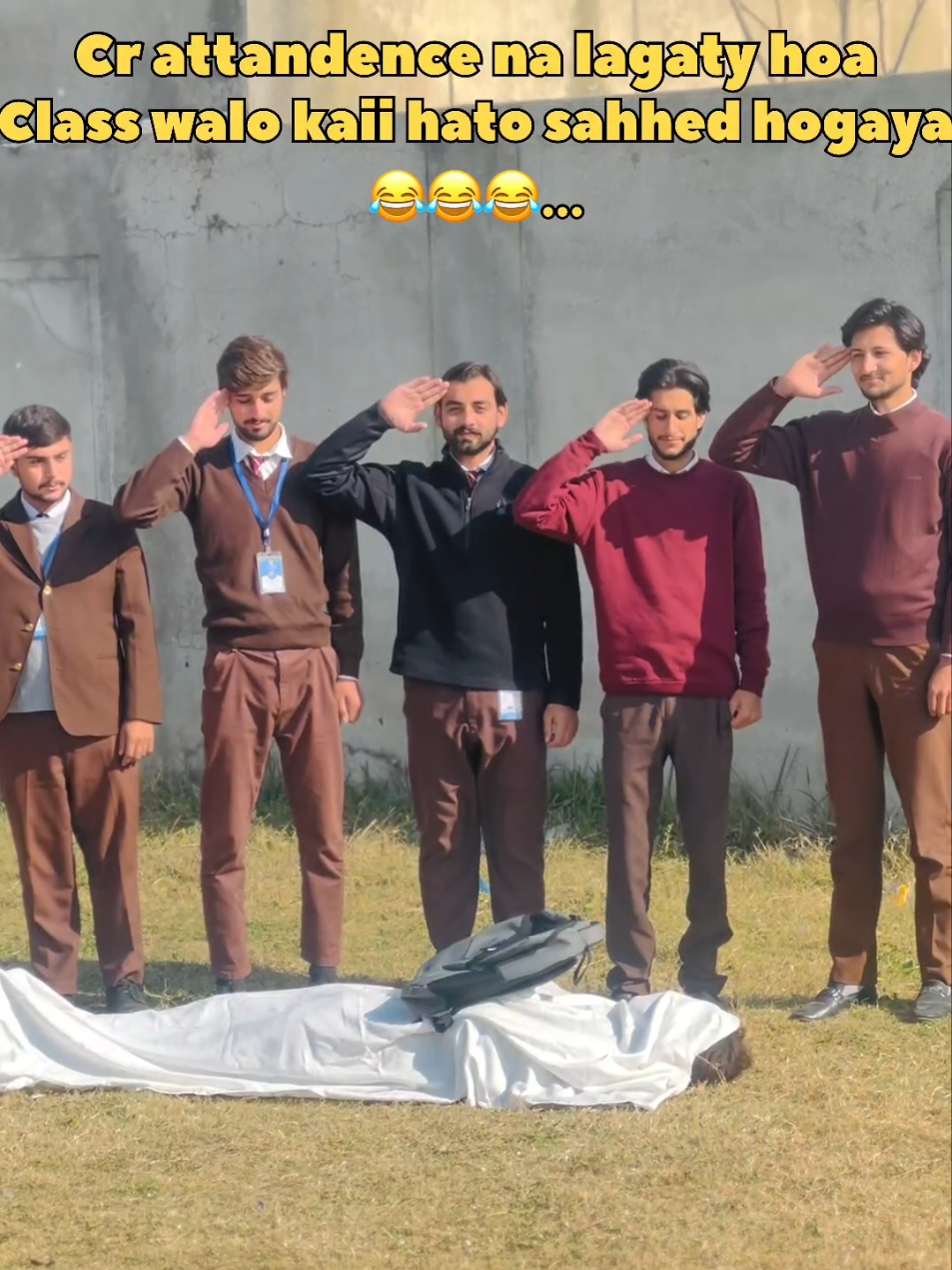 Lash...😂😂@یوسف خان #like #follow #foryou @Z 🪽 @irfanullah7721 #socialmedia #trendingvideo #freindshipgoal #medico #nurse #collage #lughing #hostellife #comedian #😂😂😂 