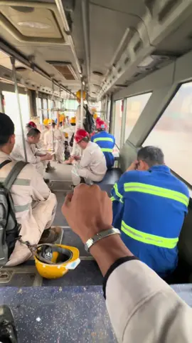 Kapan yh bisa pegang tangan cewek sperti yg di tren” itu😄#iwiphits #fyp 