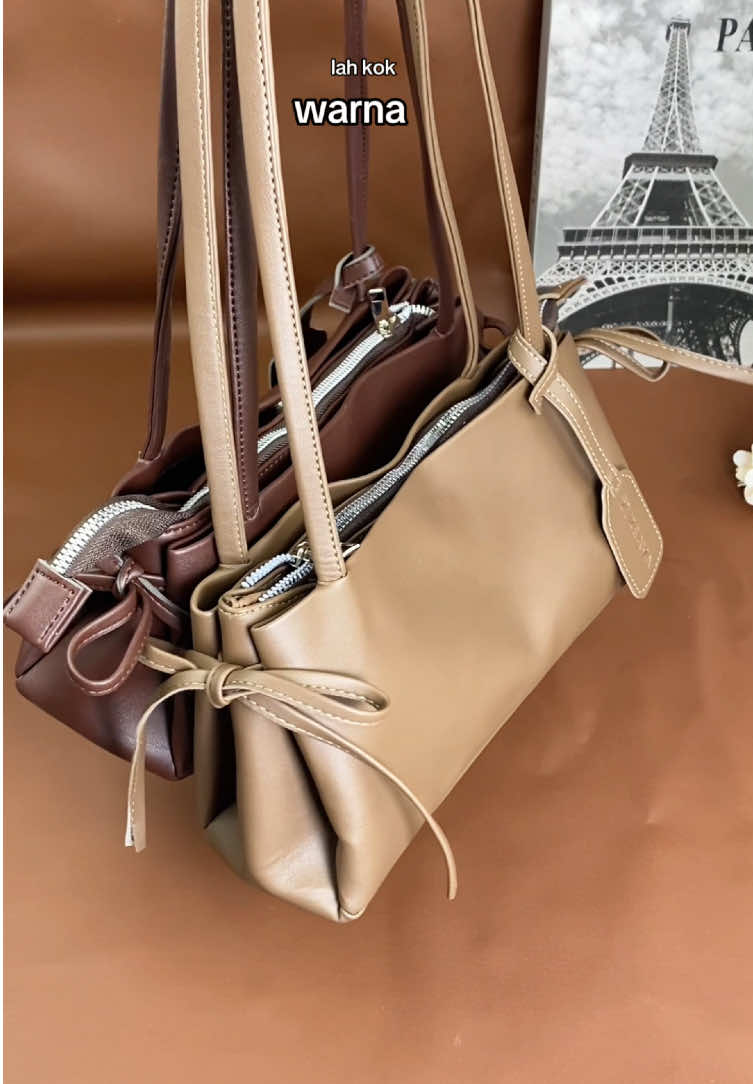 Desainnya bikin look kamu lebih luxury tanpa kelihatan norak🤎 #Guncang1212 #wibgajian🎉🎉🎉🎉🎉🎉 #guncang1212 #tasmurah #zeavaofficialstore 