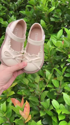 #giaydeptreem #xuhuongtiktok #titokviralvideo #giaybegai #depbegai 