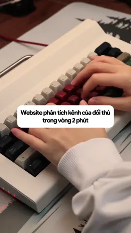 AI phân tích kênh đối thủ trong vòng 2 phút. #marketing #digitalmarketing #socialmediamarketing #advertising 